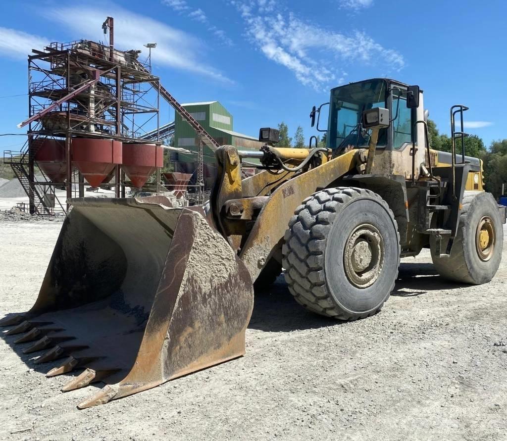 Komatsu WA 470-3 Radlader