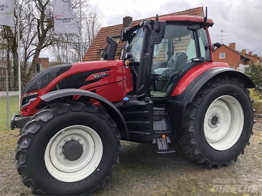 Valtra T175 EA Traktoren