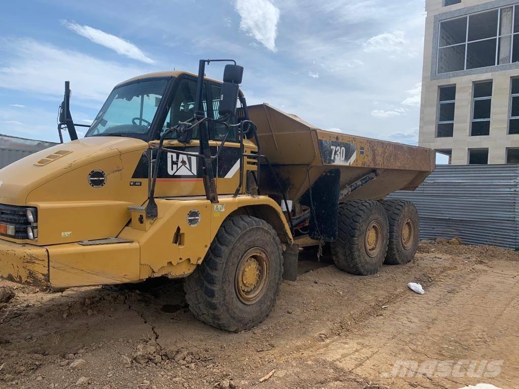 CAT 730 Dumper - Knickgelenk