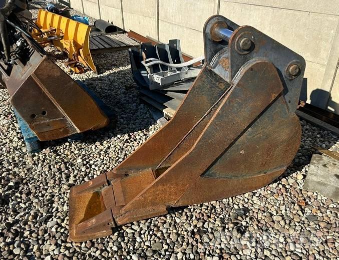 Komatsu PW 160-7E0 Tieflöffel