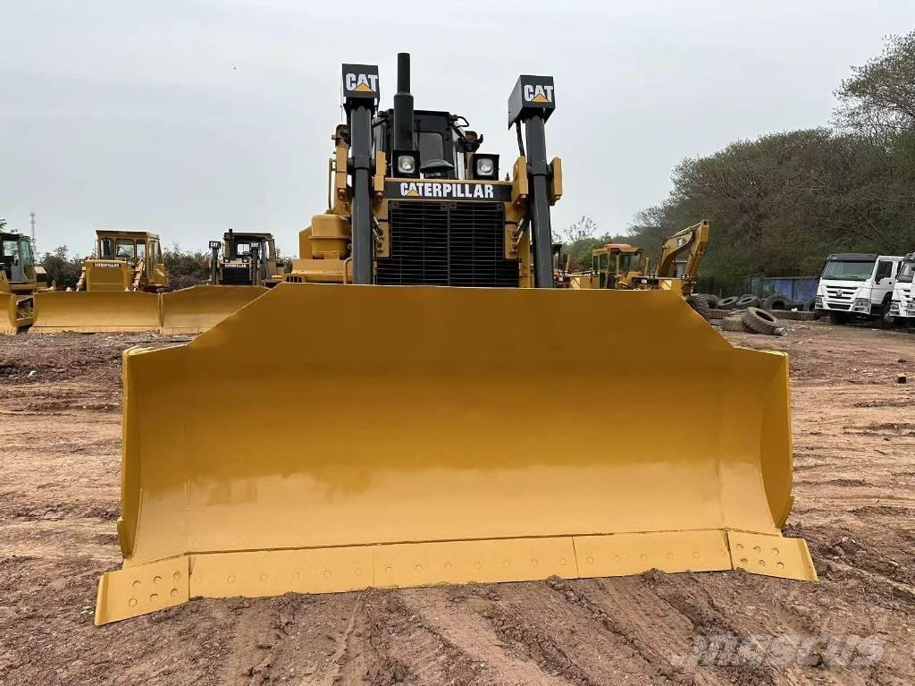CAT D8R Bulldozer