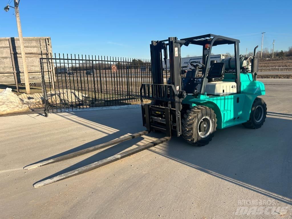 Rippa 4.5 Ton Geländestapler