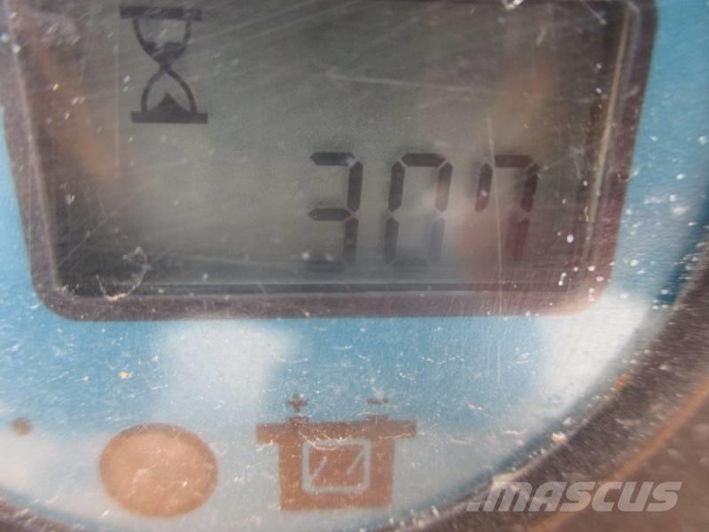 Haulotte Compact 14 Scheren-Arbeitsbühnen