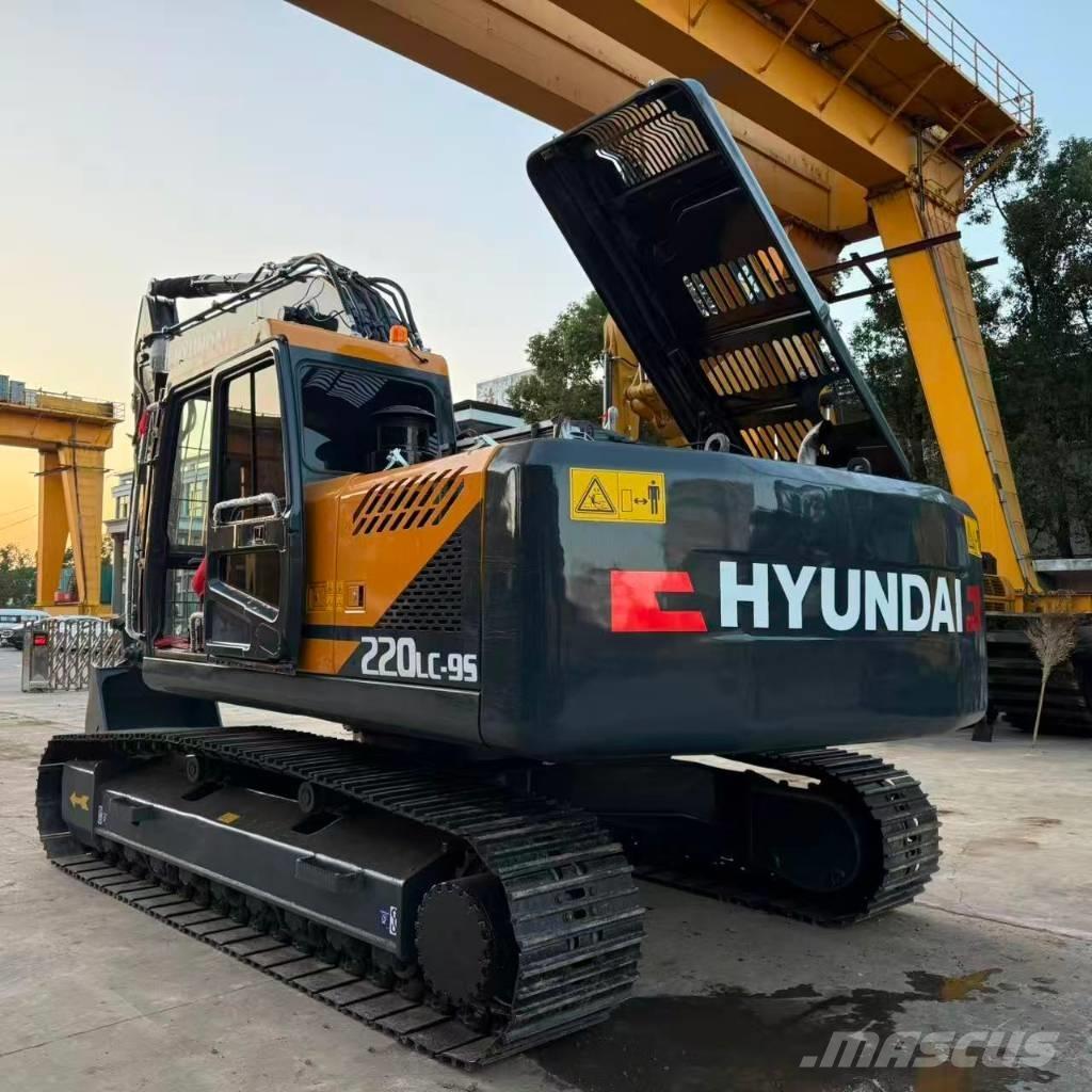 Hyundai R220LC-9S Raupenbagger