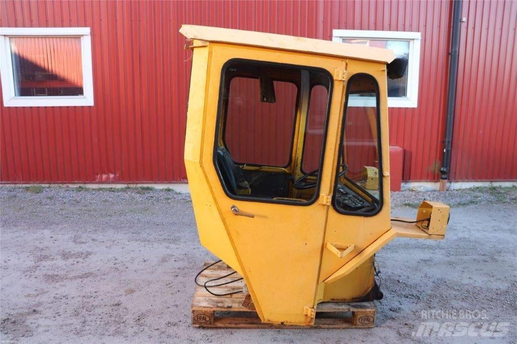 Lundberg 341 Kabinen