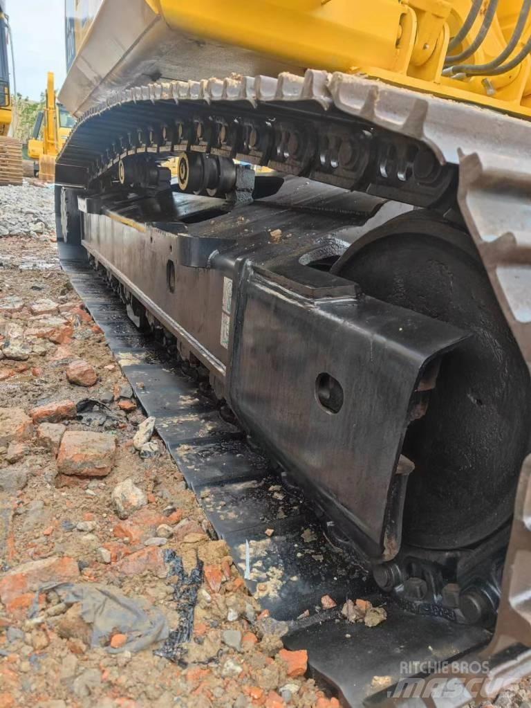 Komatsu PC 200-8 Raupenbagger