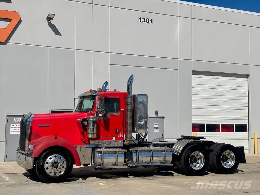 Kenworth W 900 Sattelzugmaschinen