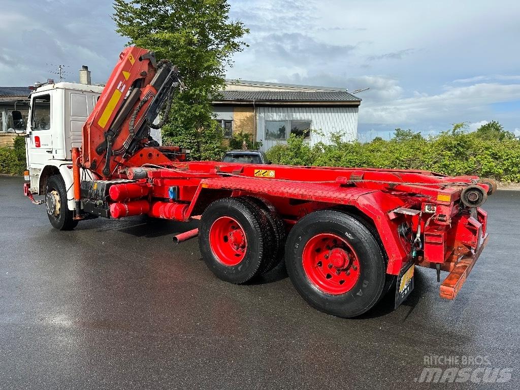 Scania P 93 M Kranwagen