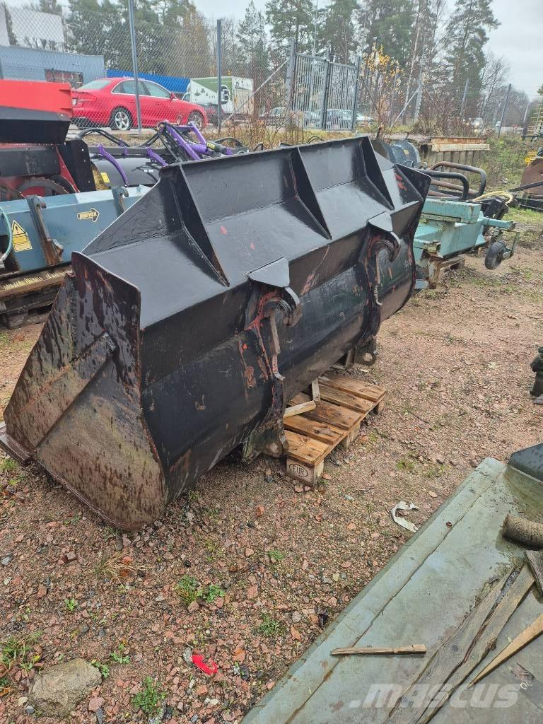  Skopa stora BM Frontladerzubehör