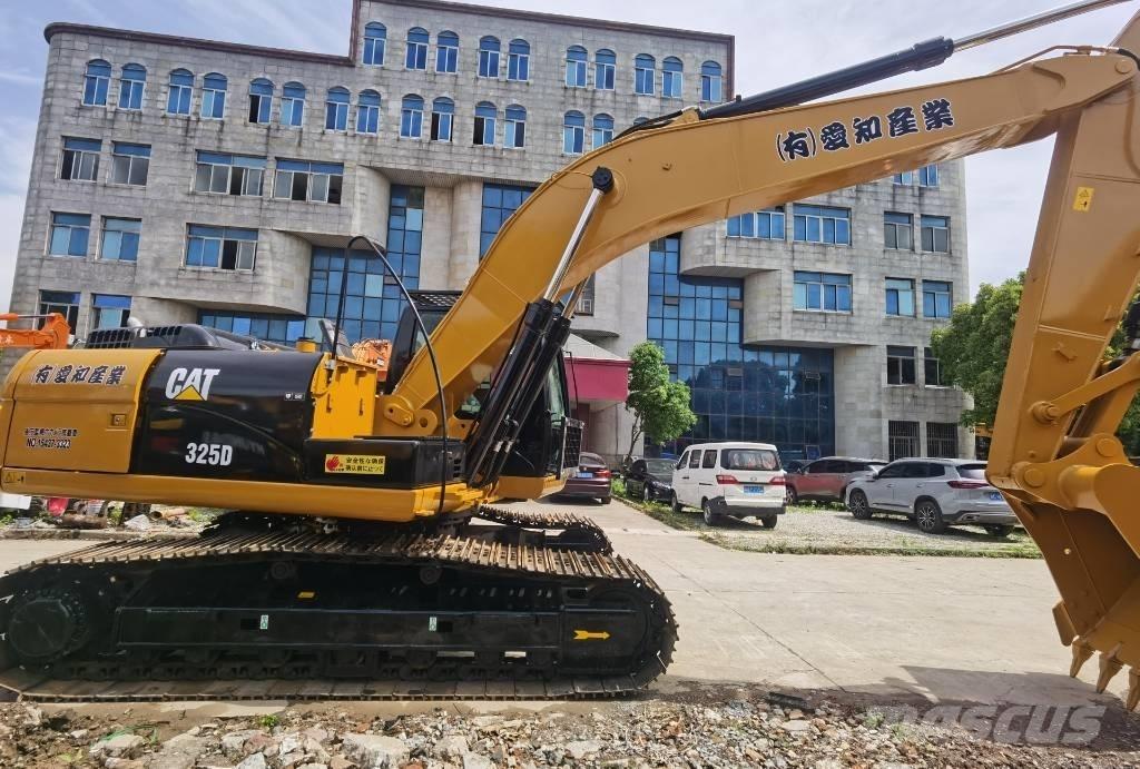 CAT 325 D Raupenbagger