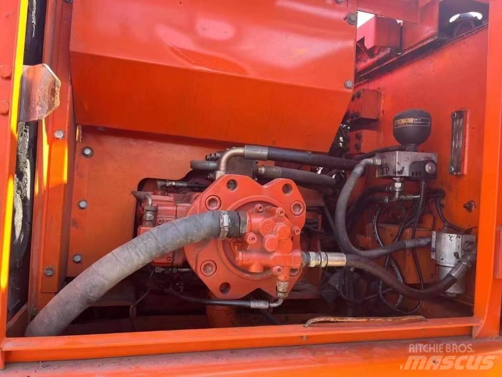 Doosan DH 150 LC-7 Raupenbagger