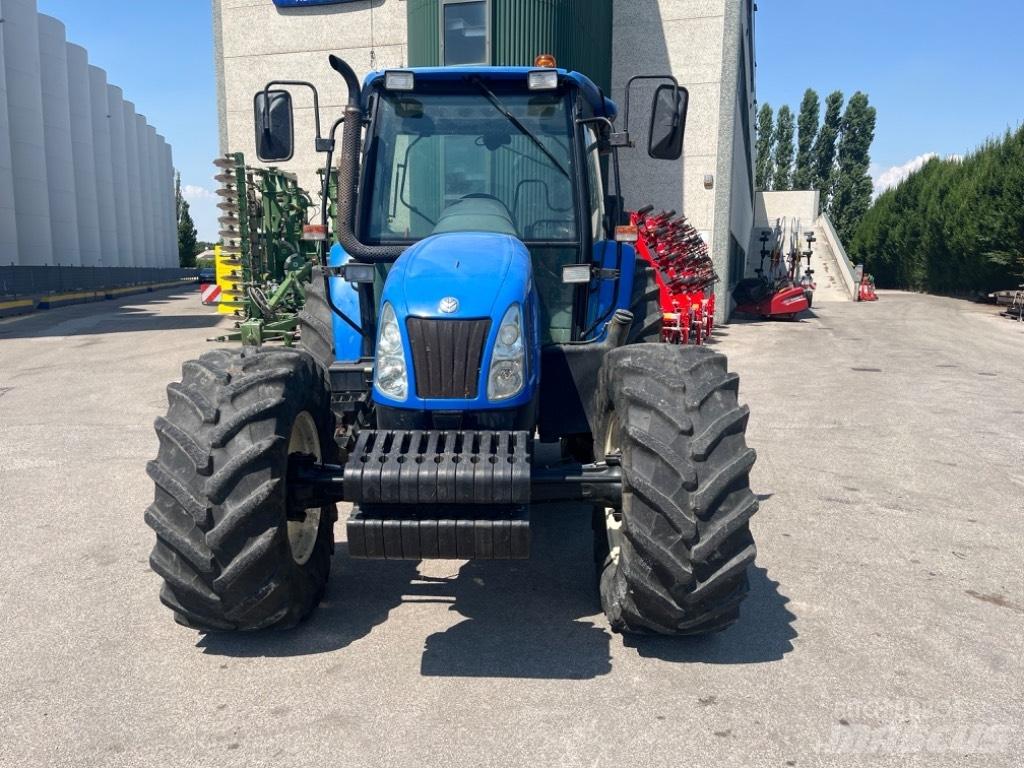 New Holland TL 100 A Traktoren