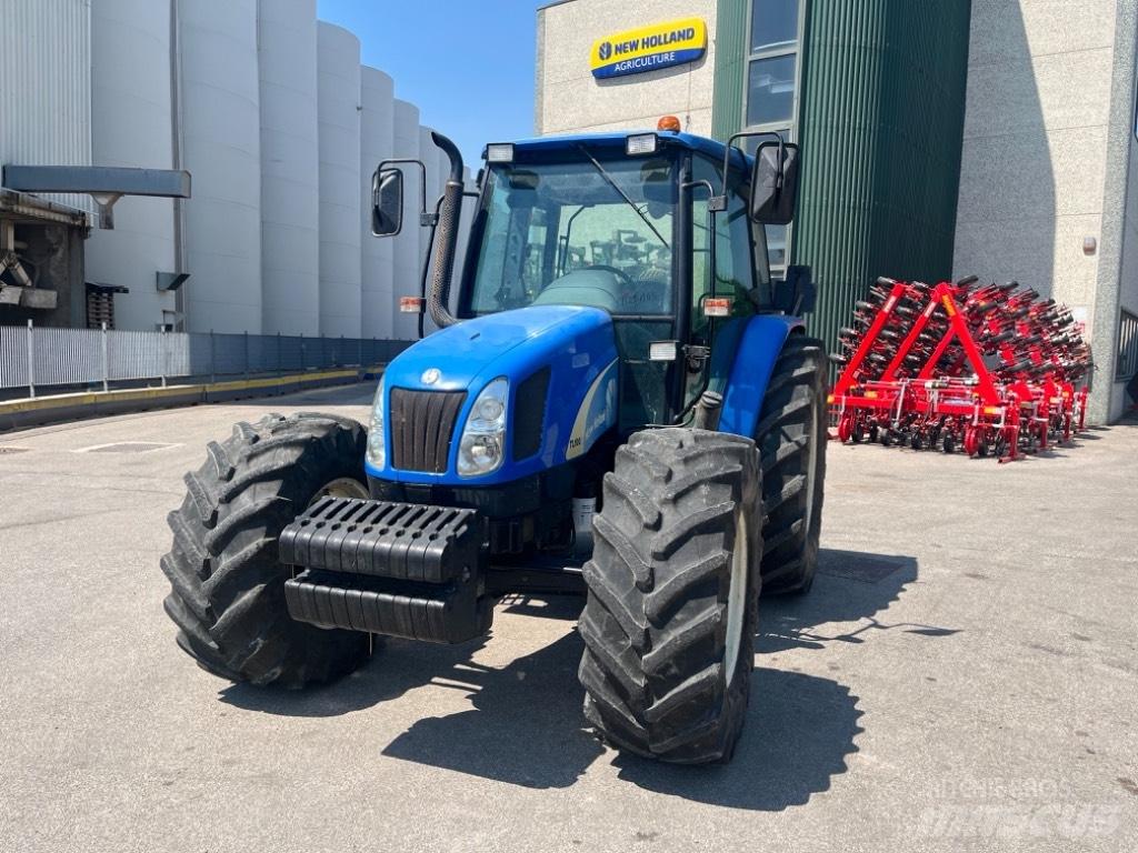 New Holland TL 100 A Traktoren