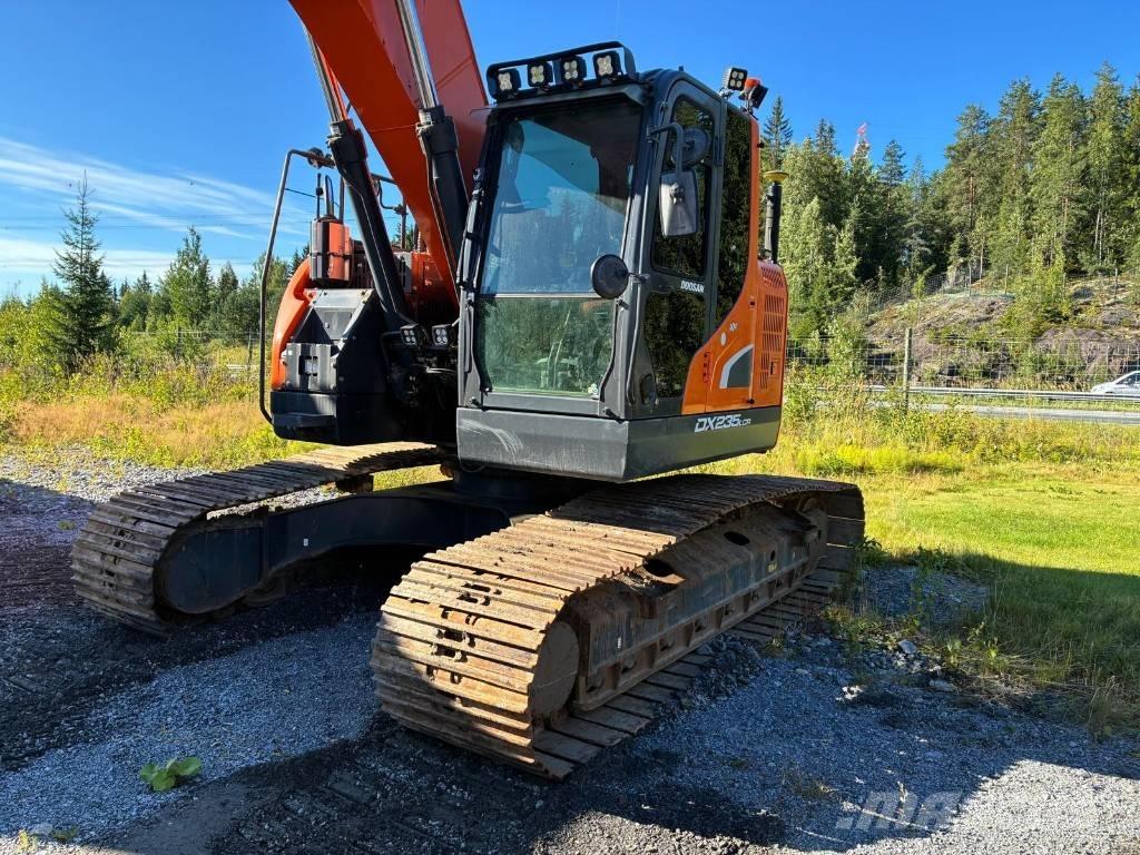 Doosan DX 235 LCR-5 Raupenbagger