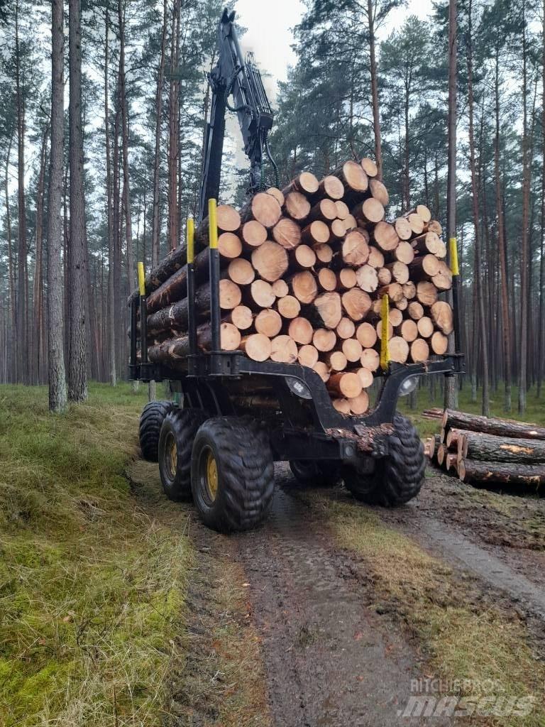 John Deere 1510 E Forwarder