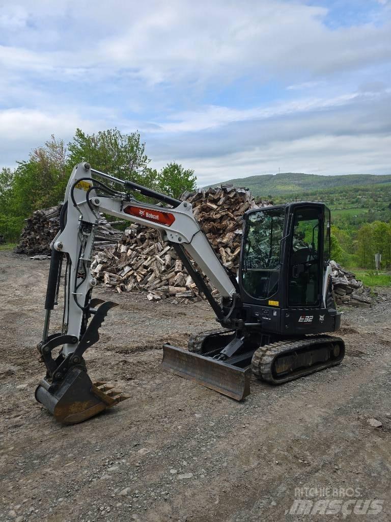 Bobcat E 32 Minibagger < 7t