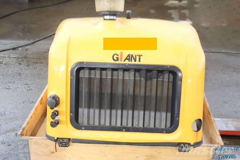 GiANT V 6004 T Kabinen