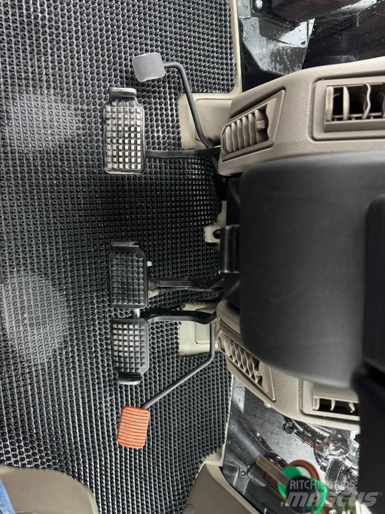 CASE Puma 165 MCE Traktoren
