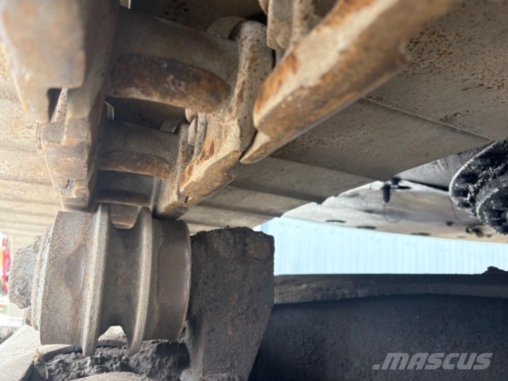 Hyundai 145LCR-9 Raupenbagger