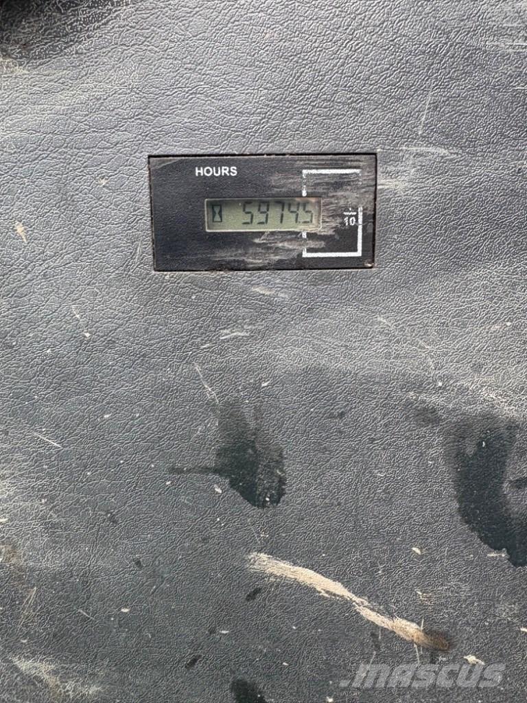 Hyundai 145LCR-9 Raupenbagger