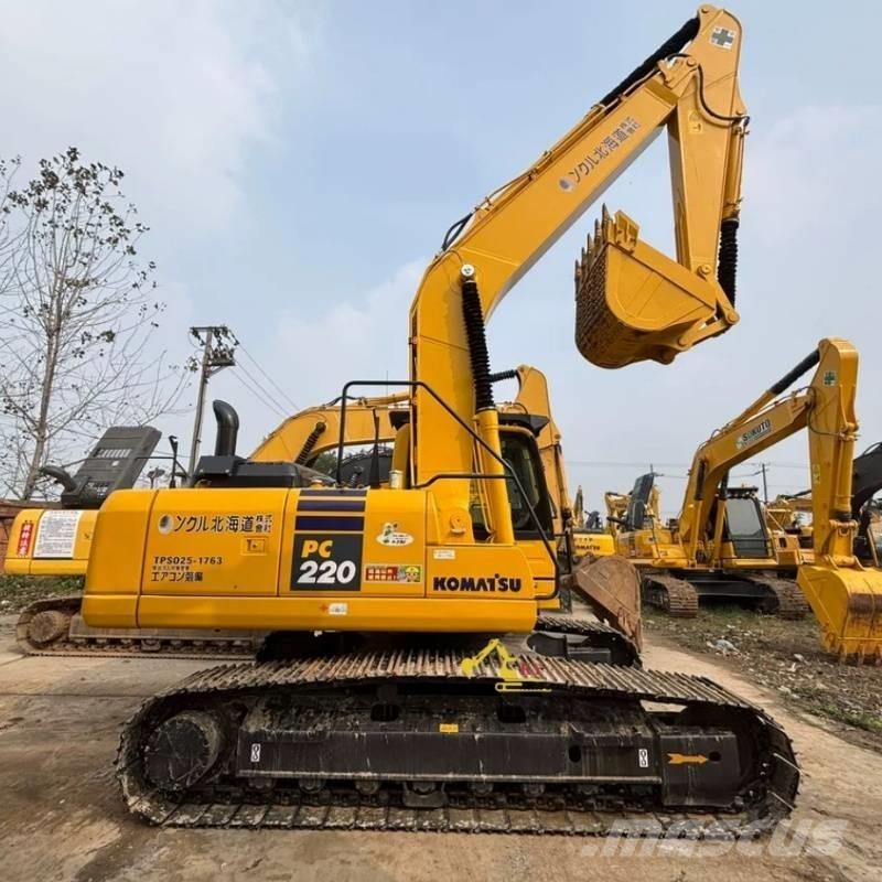 Komatsu PC 220-8 Raupenbagger
