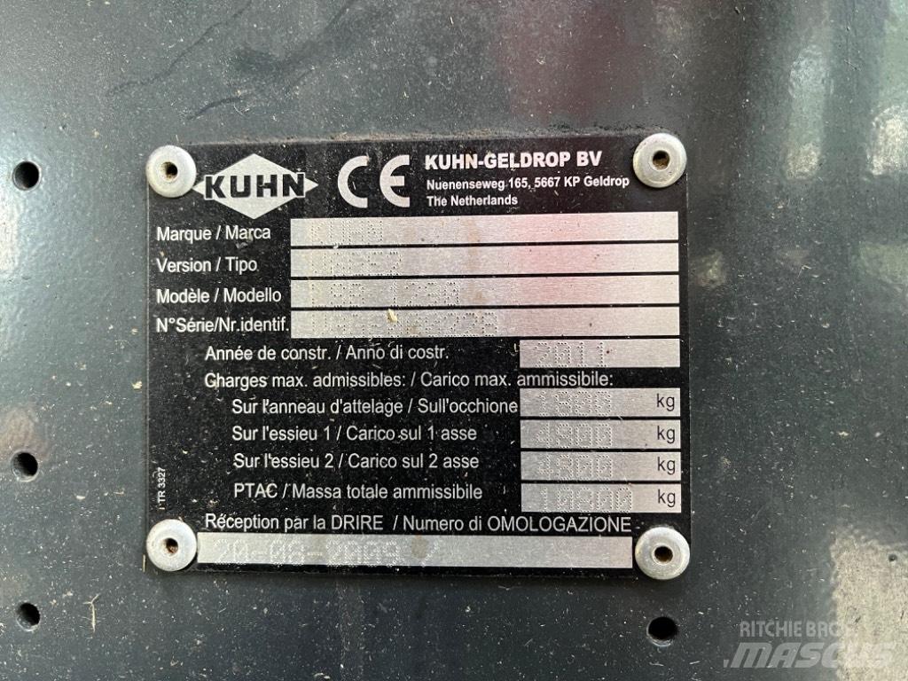 Kuhn LSB 1290 Quaderpressen