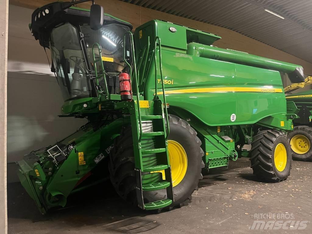 John Deere T550i Mähdrescher
