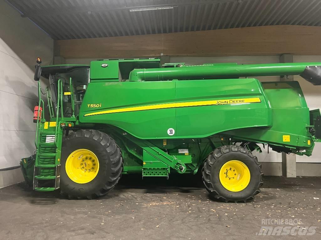 John Deere T550i Mähdrescher