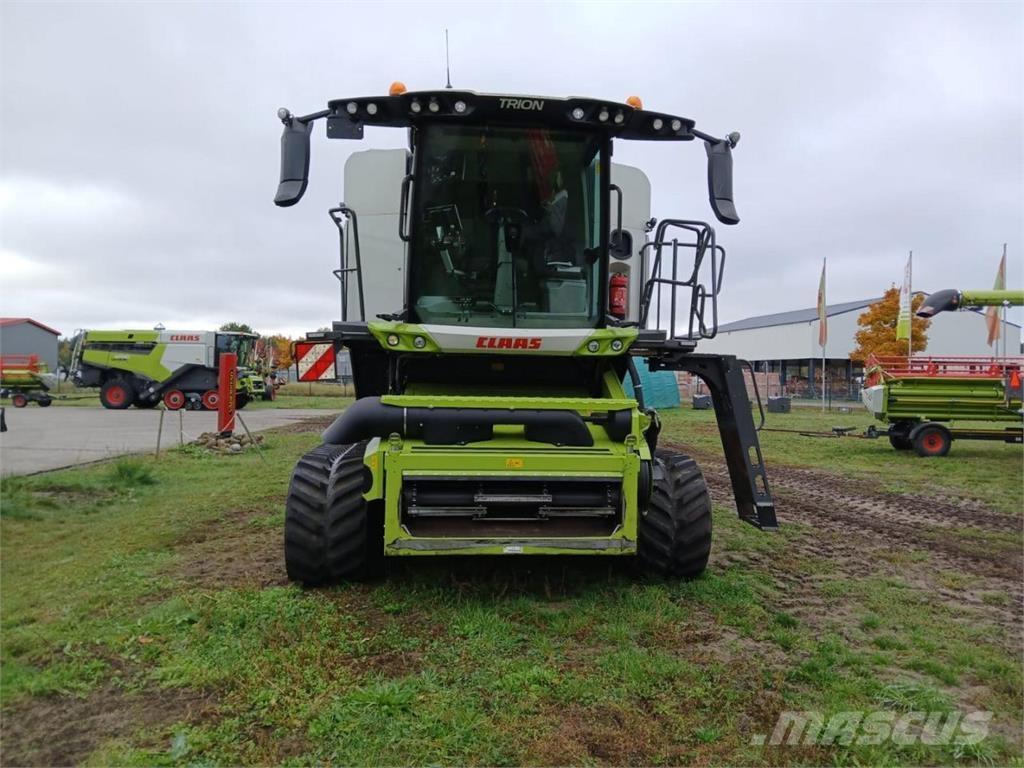 CLAAS Trion 660 TT Mähdrescher