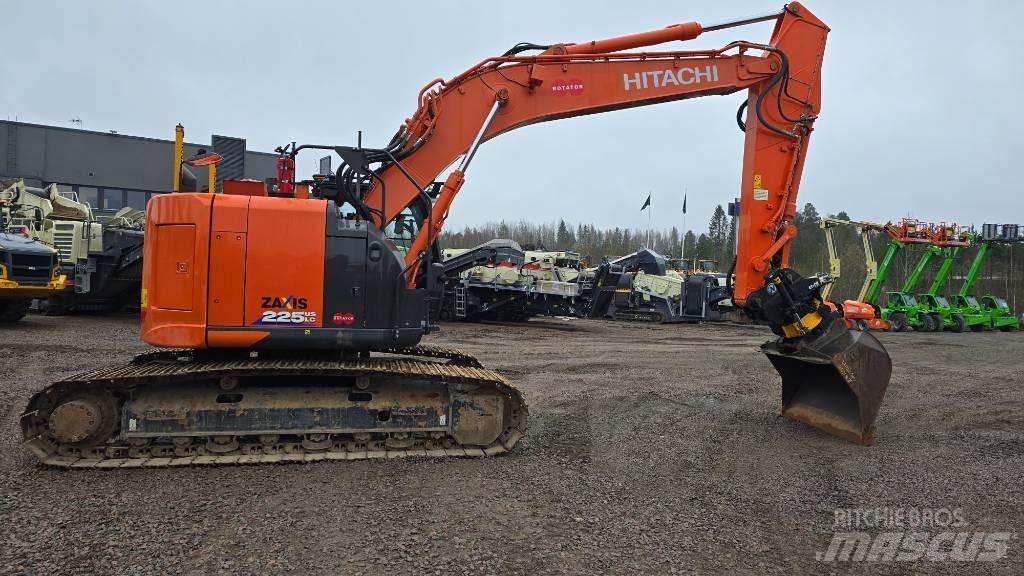Hitachi ZX 225USLC-6 Raupenbagger
