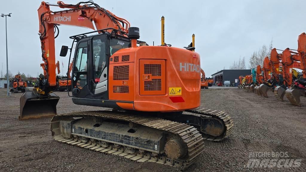 Hitachi ZX 225USLC-6 Raupenbagger