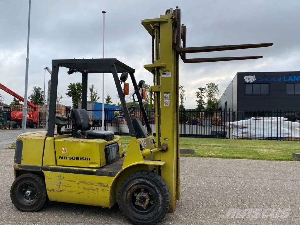 Mitsubishi FD25T Dieselstapler
