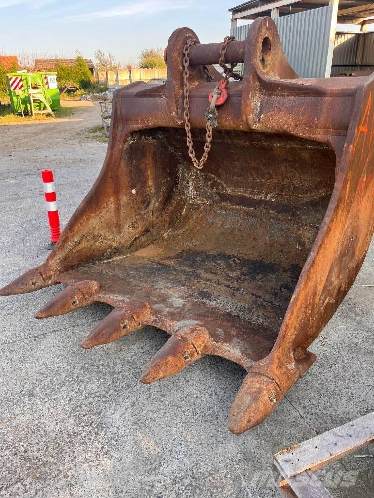HSM 3.8 m3 Schaufeln
