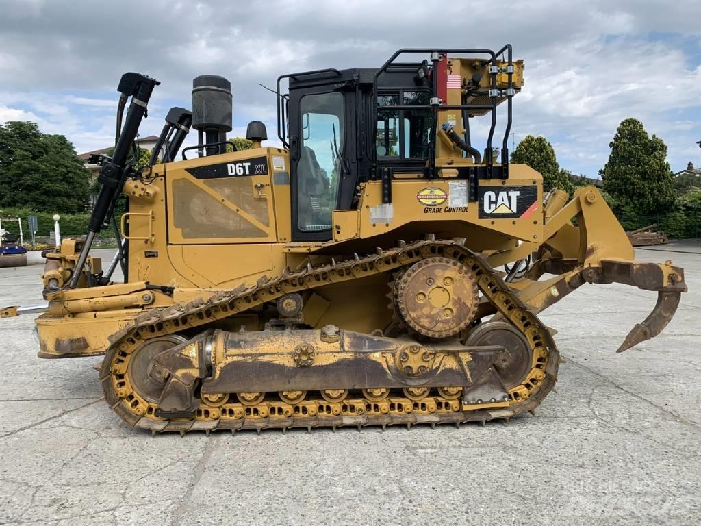 CAT D 6 T XLVP Bulldozer