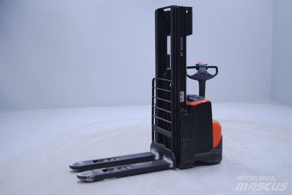 Toyota SWE140 Deichselstapler