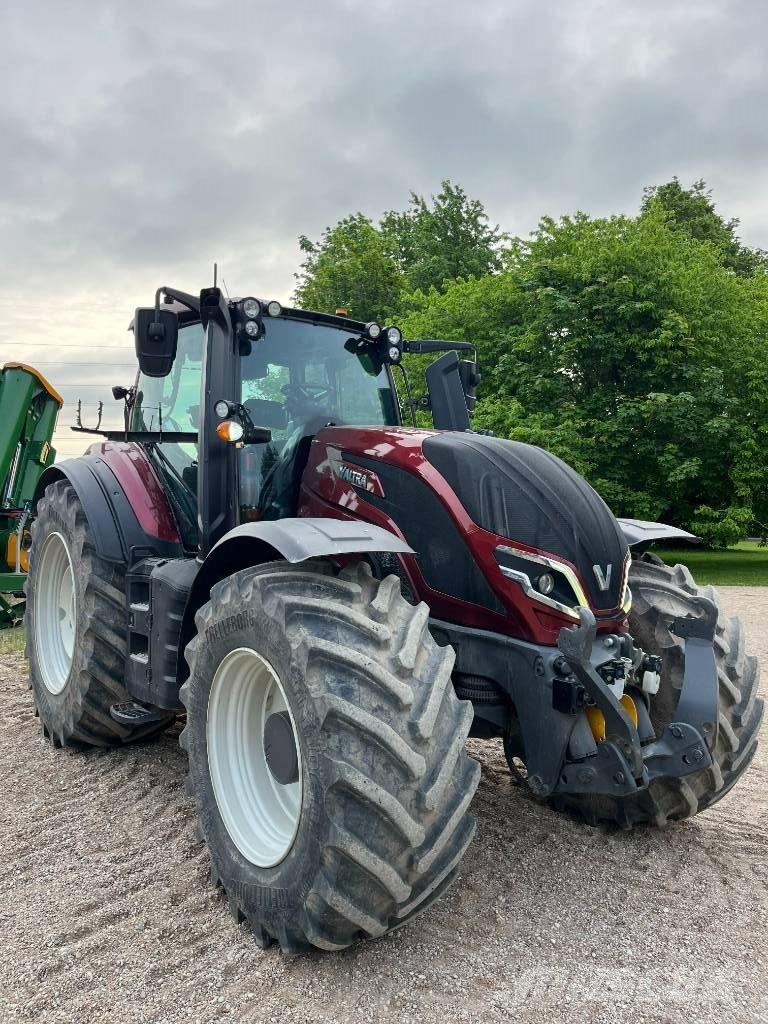Valtra T 255 V Traktoren