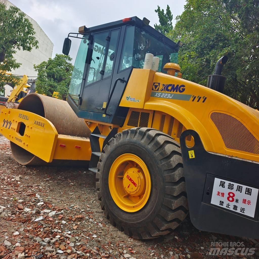 XCMG XS 223 J Walzenzüge