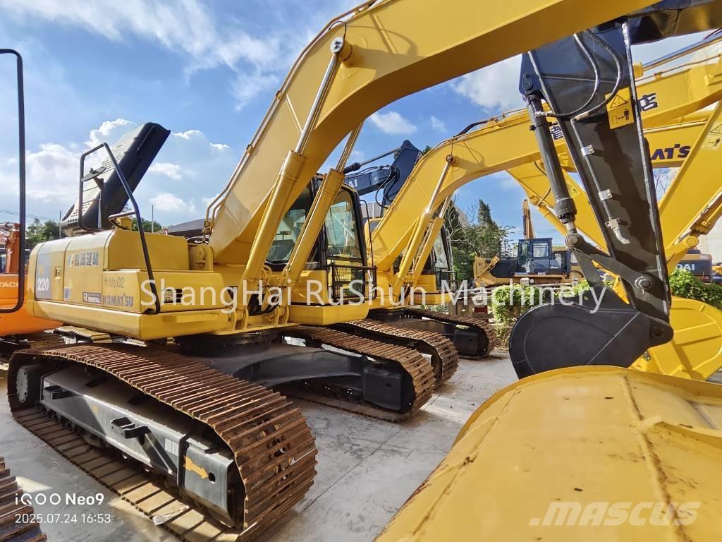 Komatsu 220-8 Raupenbagger