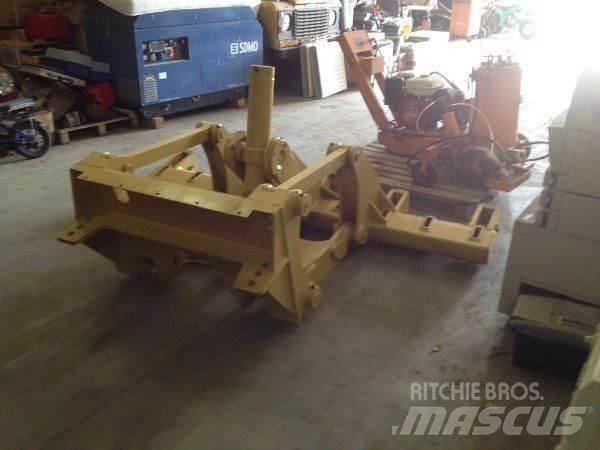 CAT 140H/160H Ripper Sonstige Baumaschinen