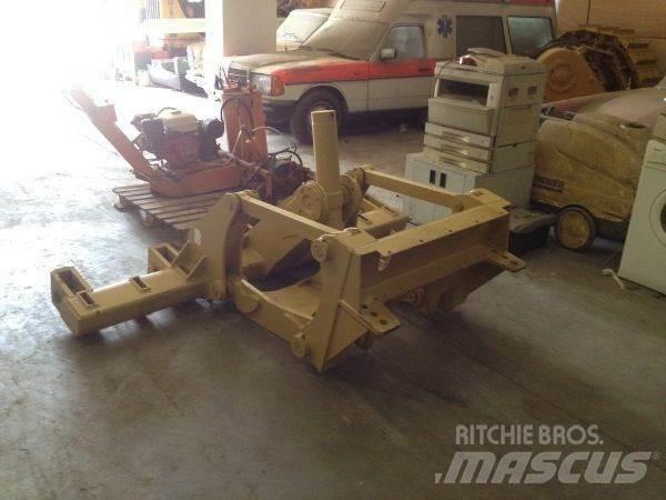 CAT 140H/160H Ripper Sonstige Baumaschinen