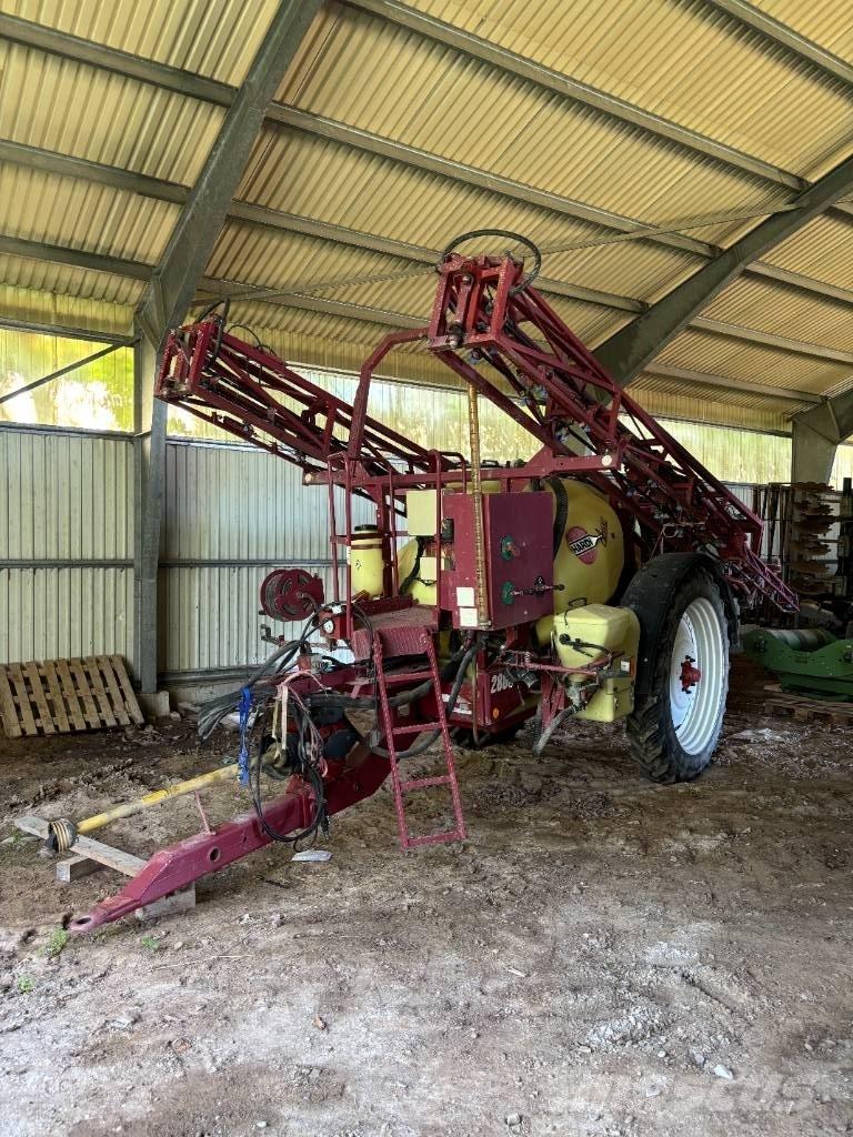 Hardi 2800 Anhängespritzen