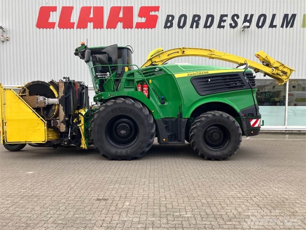 John Deere 9700i Feldhäcksler