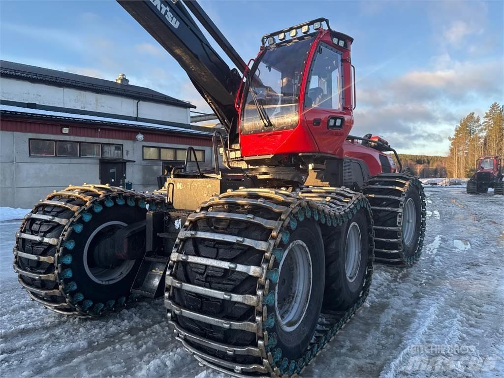 Komatsu 951 Harvester