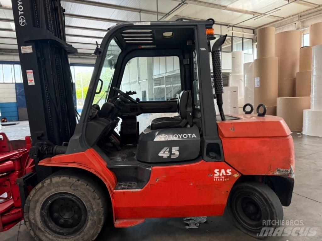 Toyota 02-7 FD 40 Dieselstapler