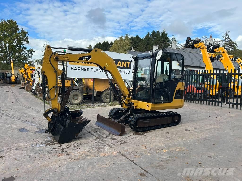 CAT 302.5 C Minibagger < 7t