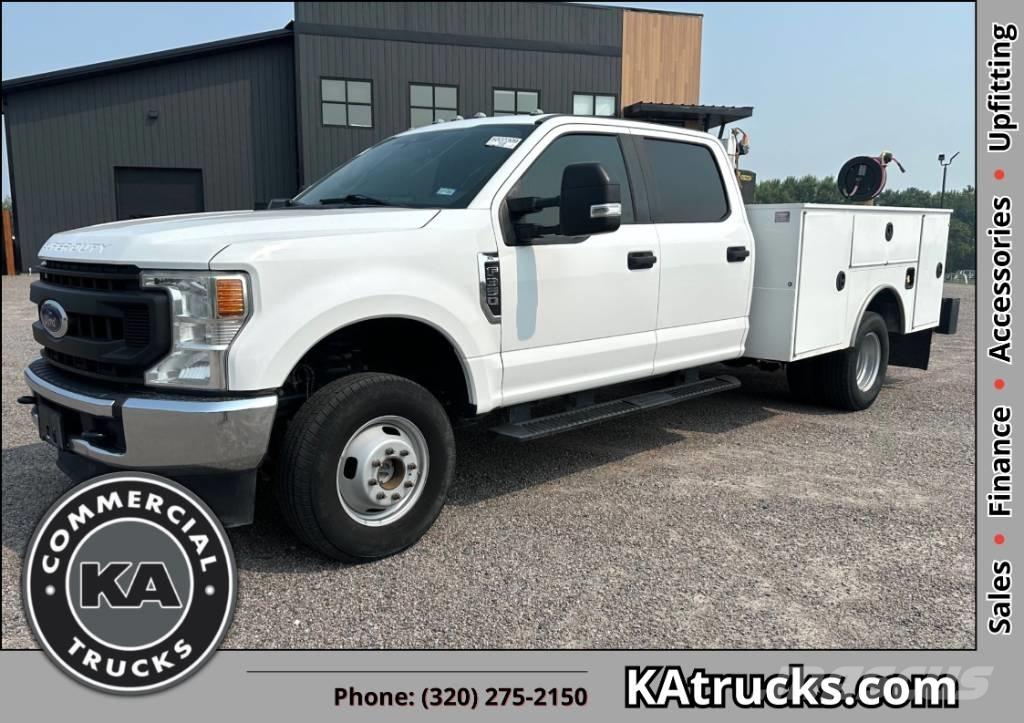 Ford F 350 XL SD Raupenkrane