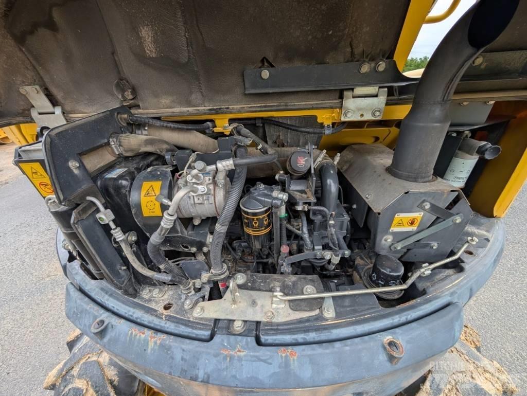 Komatsu PW 98 MR-8 Mobilbagger