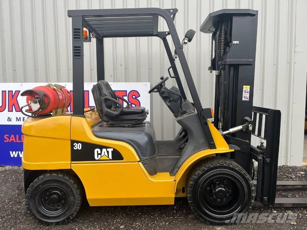 CAT GP30NT Gasstapler