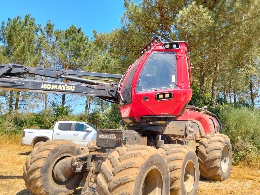 Komatsu 931 Harvester