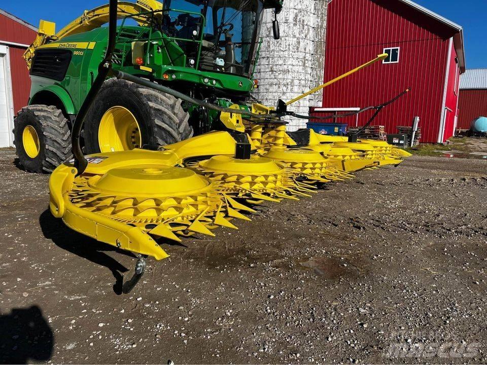 John Deere 772 Sonstige Grünlandgeräte